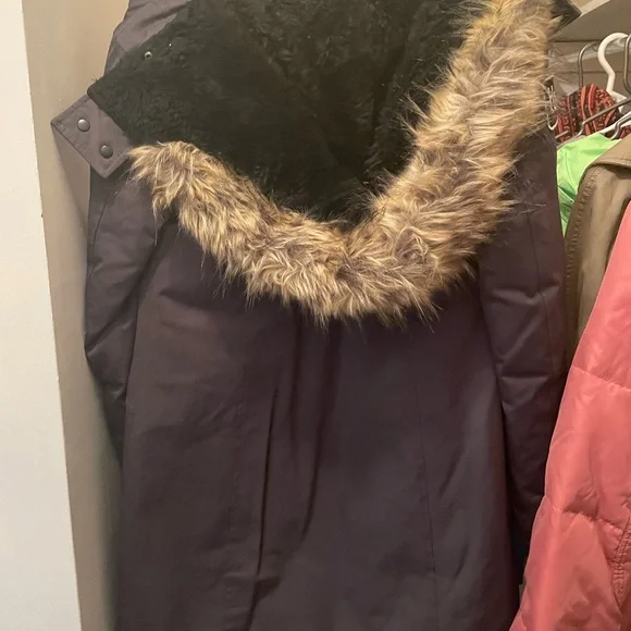 Parka - Picture 5 of 6